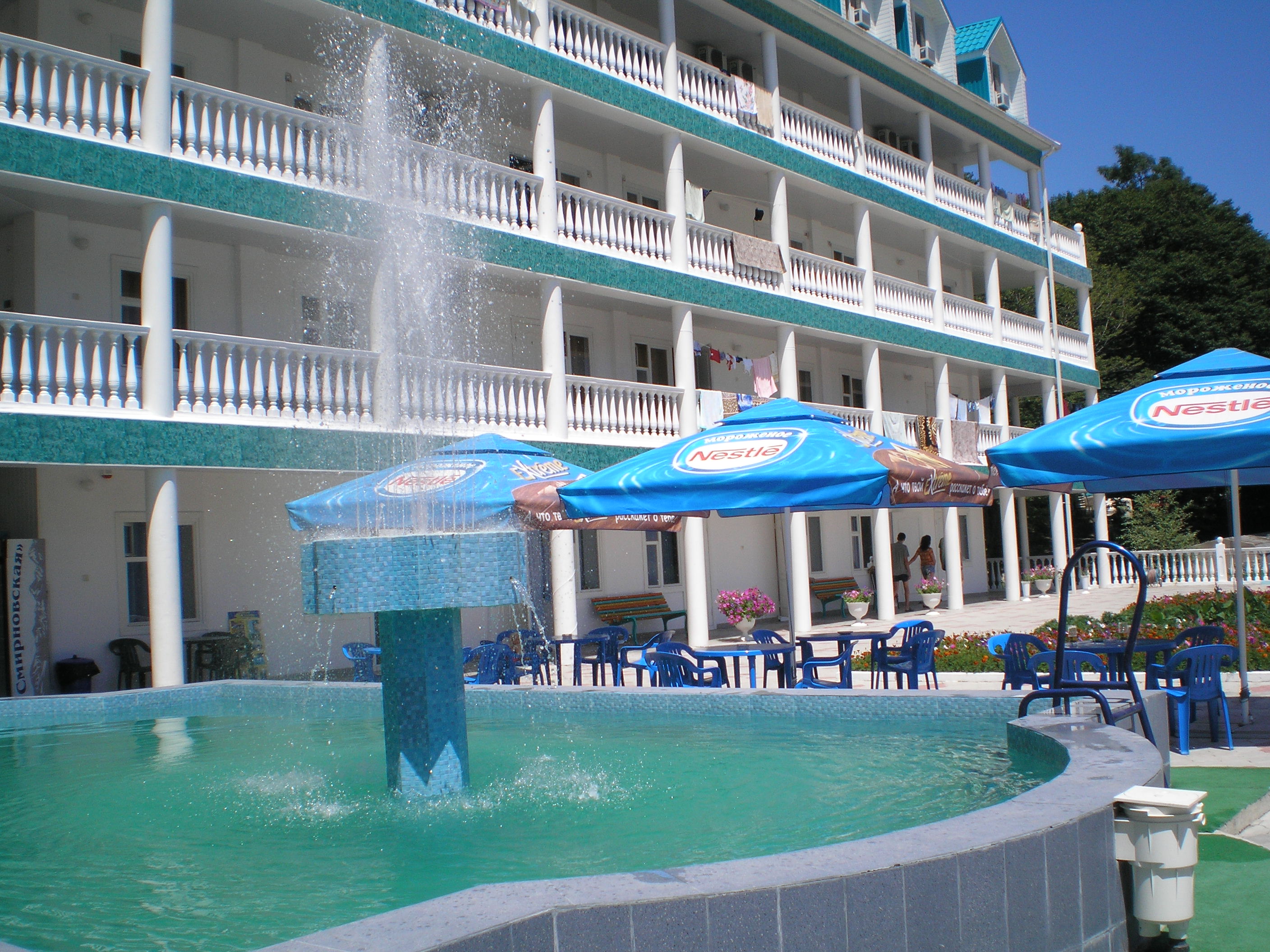 Туапсе отель с бассейном у моря